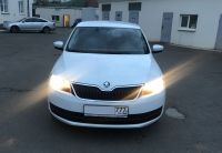 Skoda Rapid спереди