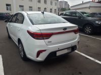 аренда автомобиля kia rio 2017 года белого цвета