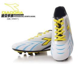 Профессиональный футбольные бутсы Diadora Clasico Aris MD PU