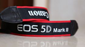 Плечевой ремень Canon 5D Mark II