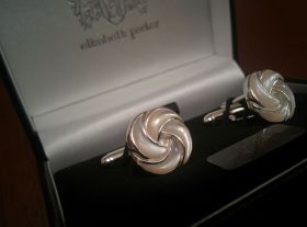 Серебряные английские запонки с перламутром "Серебрянный Узел"  Solid Silver Knot - перламутр и серебро , 925 проба