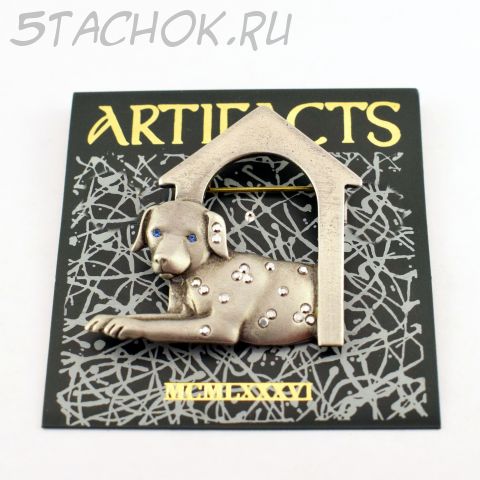 Брошь "Далматинец в конуре" (JJ США)