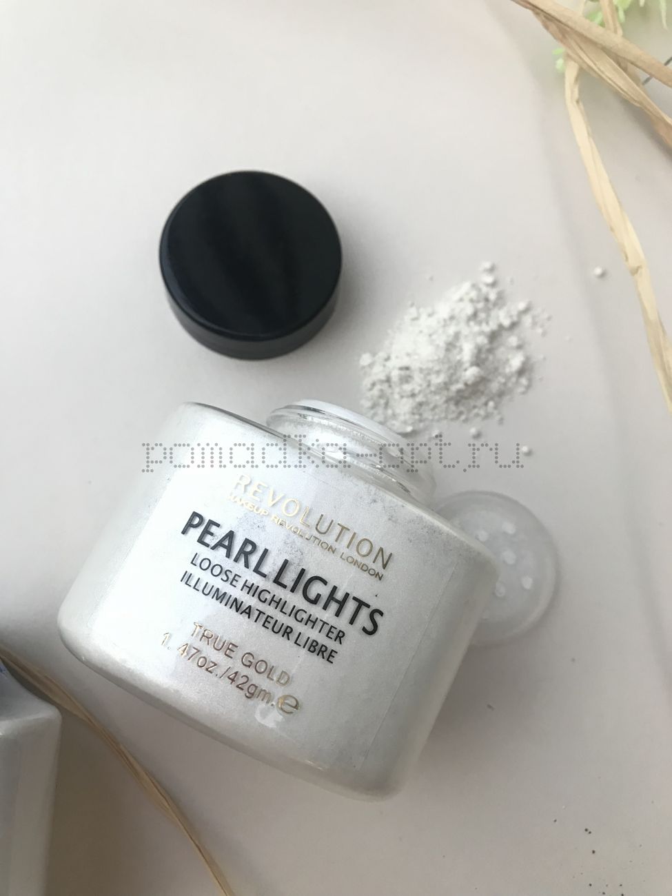 revolution pearl lights loose highlighter