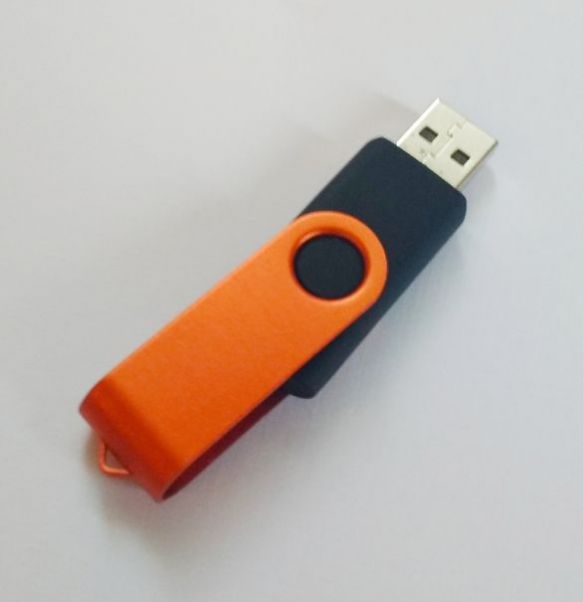 Флешка Twist Color черная с оранжевым 16 Gb