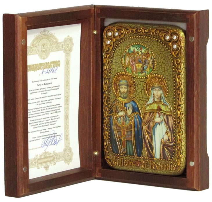 Инкрустированная настольная икона Петр и Февронья (10*15 см, Россия) на натуральном мореном дубе, в подарочной коробке