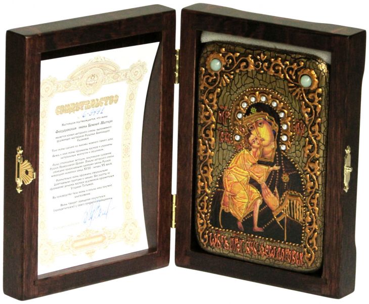 Настольная икона "Феодоровская икона Божией Матери" на мореном дубе