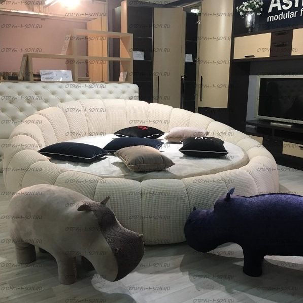 Кровать круглая Berta Амстердам 1011 (б/о)