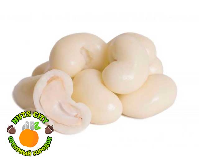 Кешью в белом шоколаде