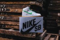 NIKE SB DUNK HIGH "GRAY BOX" METALLIC SILVER