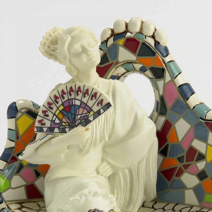 Коллекционная статуэтка из испанской коллекции -  784020 Изящный веер (Белый)