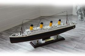 Сборная модель корабля Титаник 1:700
