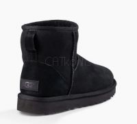 UGG CLASSIC MINI II BOOT "BLACK"