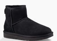 UGG CLASSIC MINI II BOOT "BLACK"