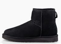 UGG CLASSIC MINI II BOOT "BLACK"