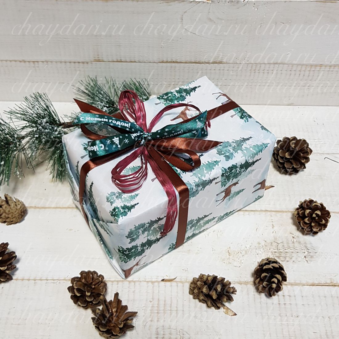 Коробка с чаем и сладостями "Зимний лес"