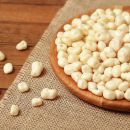 Ананас в белом шоколаде