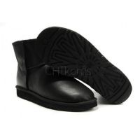 UGG CLASSIC MINI BOOT LEATHER "BLACK"