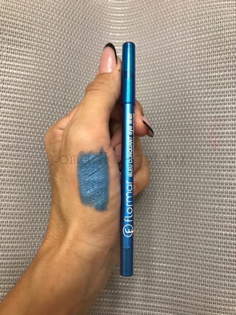 Kарандаш для глаз BLUE CLINQUANT EYE LINER