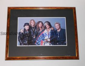 Автографы: Aerosmith. Стивен Тайлер, Джо Перри, Том Хэмилтон, Джоуи Крамер, Брэд Уитфорд