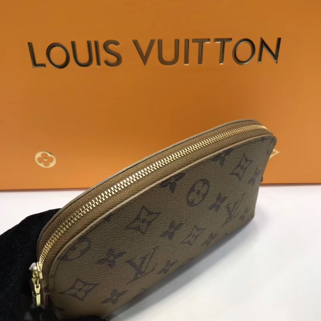 Косметичка Louis Vuitton