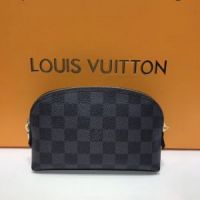 Косметичка Louis Vuitton