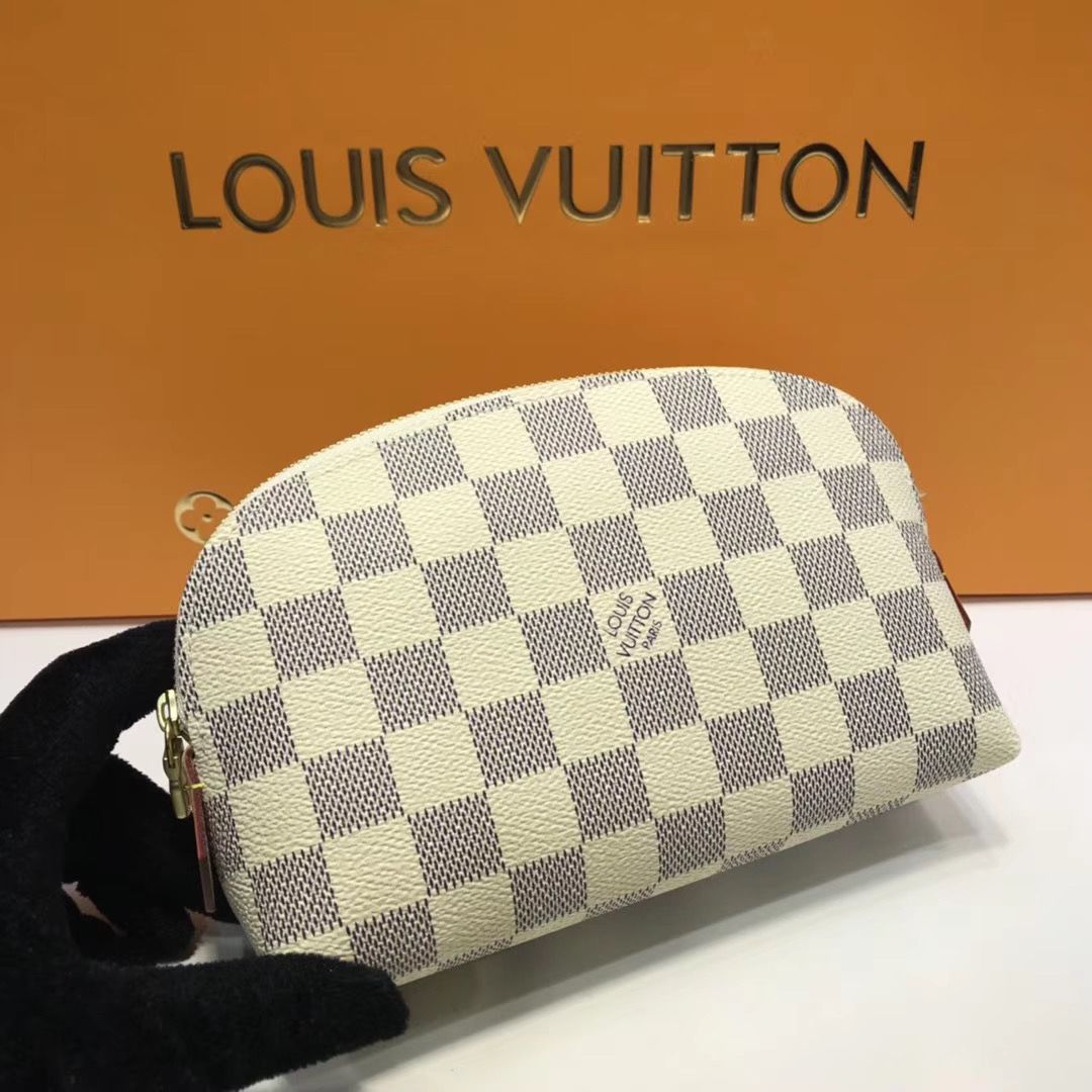 Косметичка Louis Vuitton