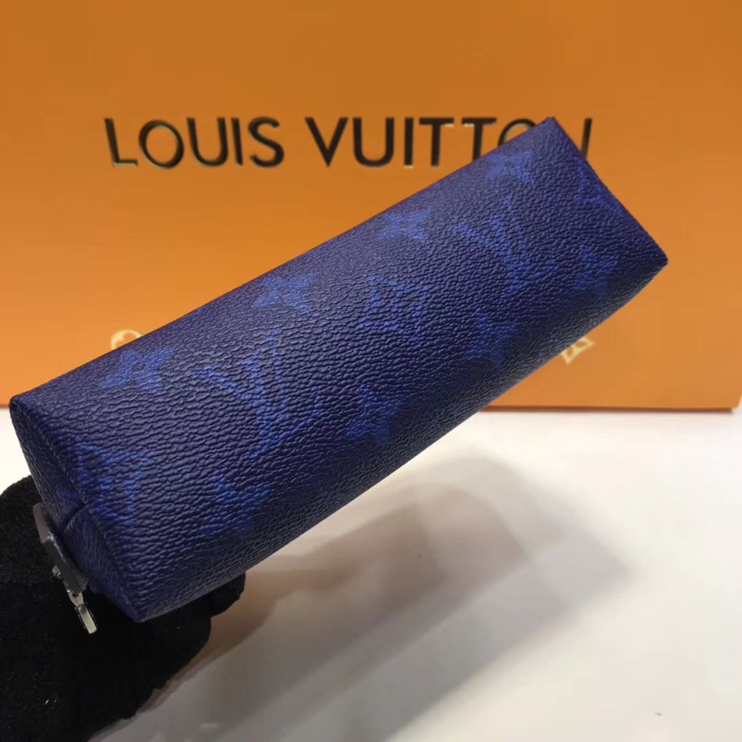 Косметичка Louis Vuitton