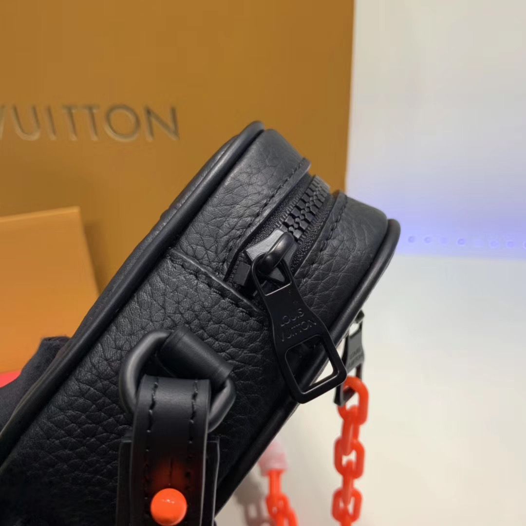 Сумка клатч Louis Vuitton