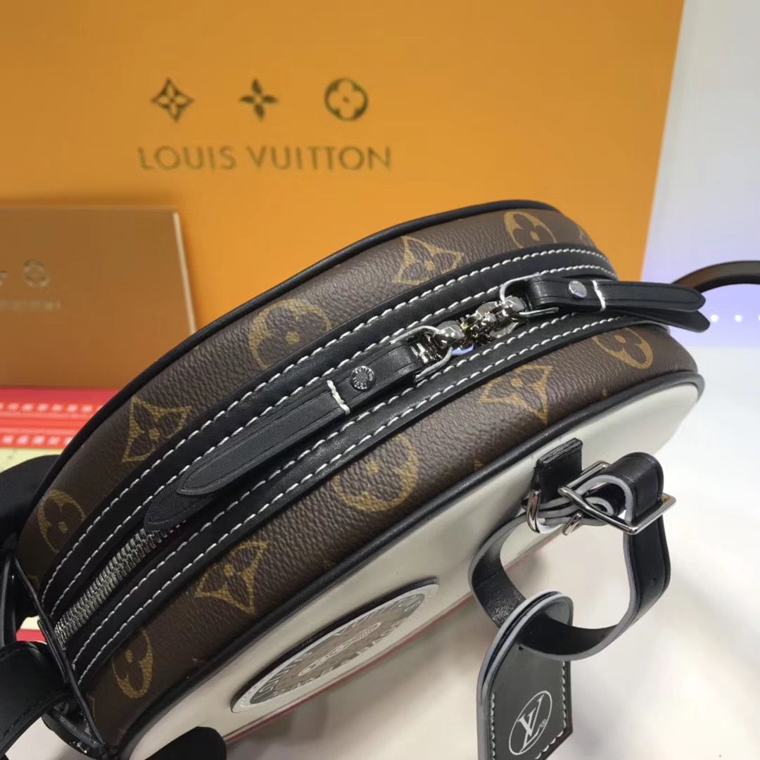 Клатч LV Boite Chapeau Souple