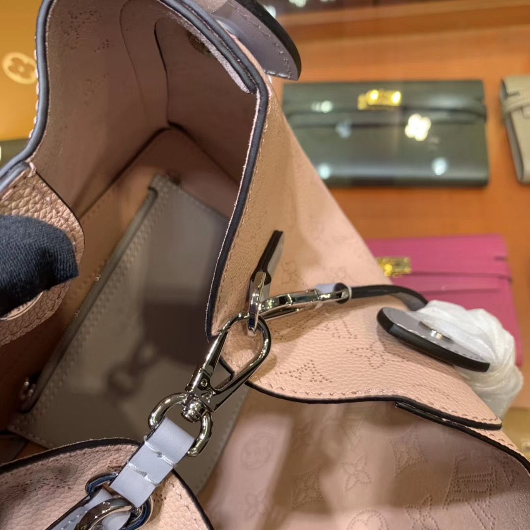 Louis Vuitton HINA PM