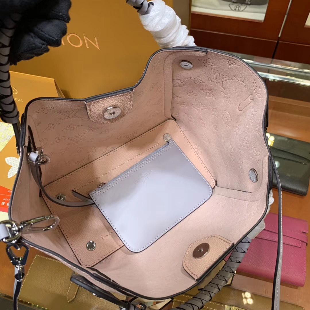 Louis Vuitton HINA PM