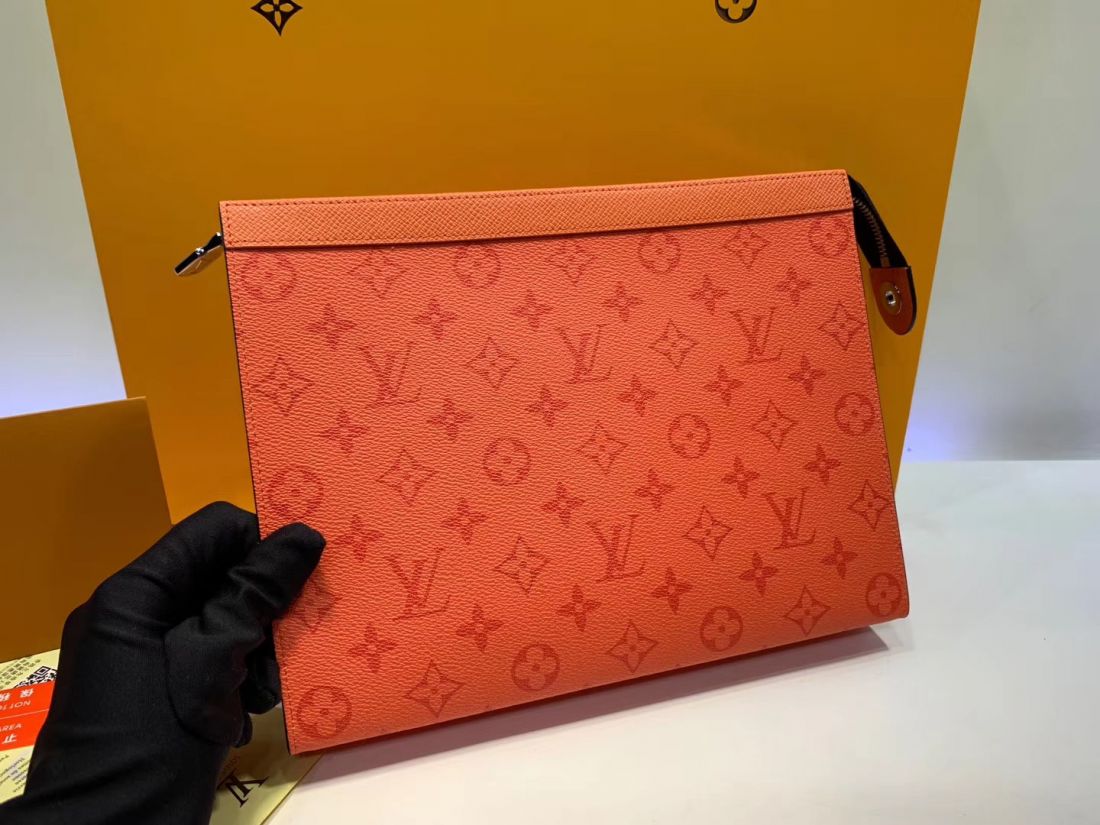 ПапкаLV Pochette Discovery