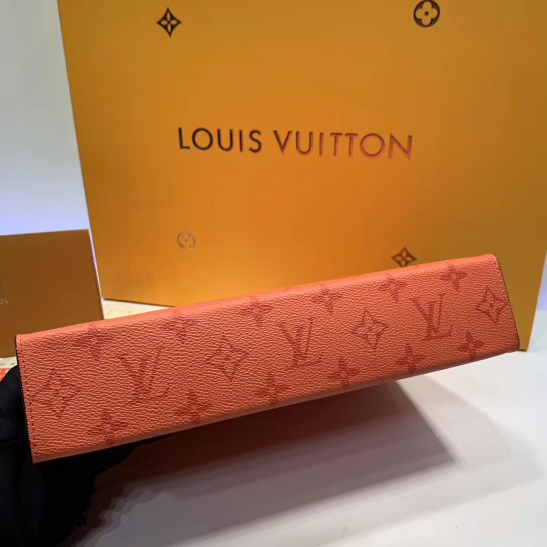 ПапкаLV Pochette Discovery