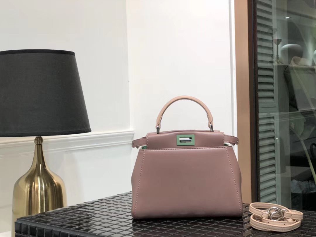 Fendi Peek-a-boo Mini 23 cm