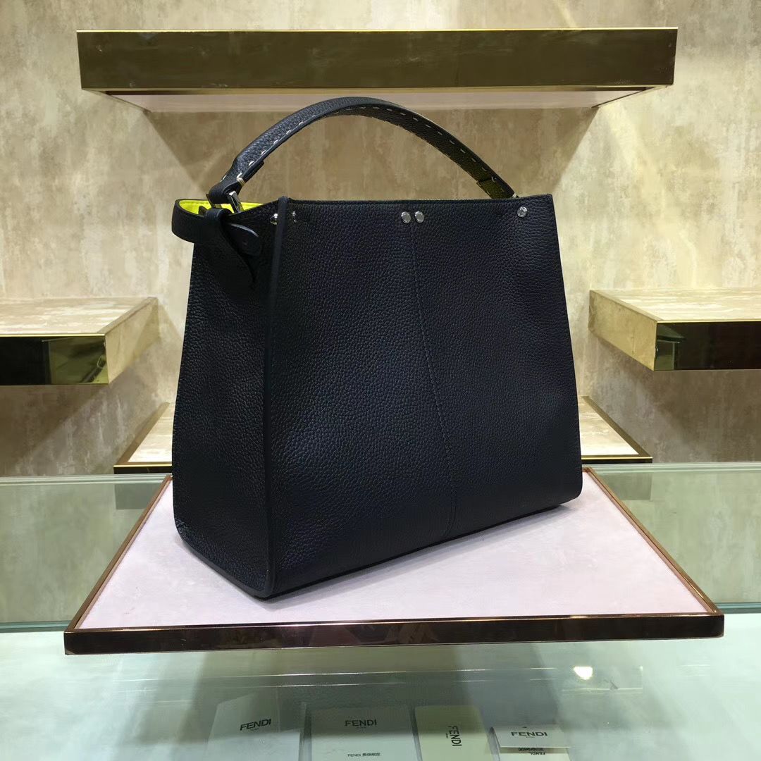 FENDI LOGO PEEK-A-BOO 30 cm