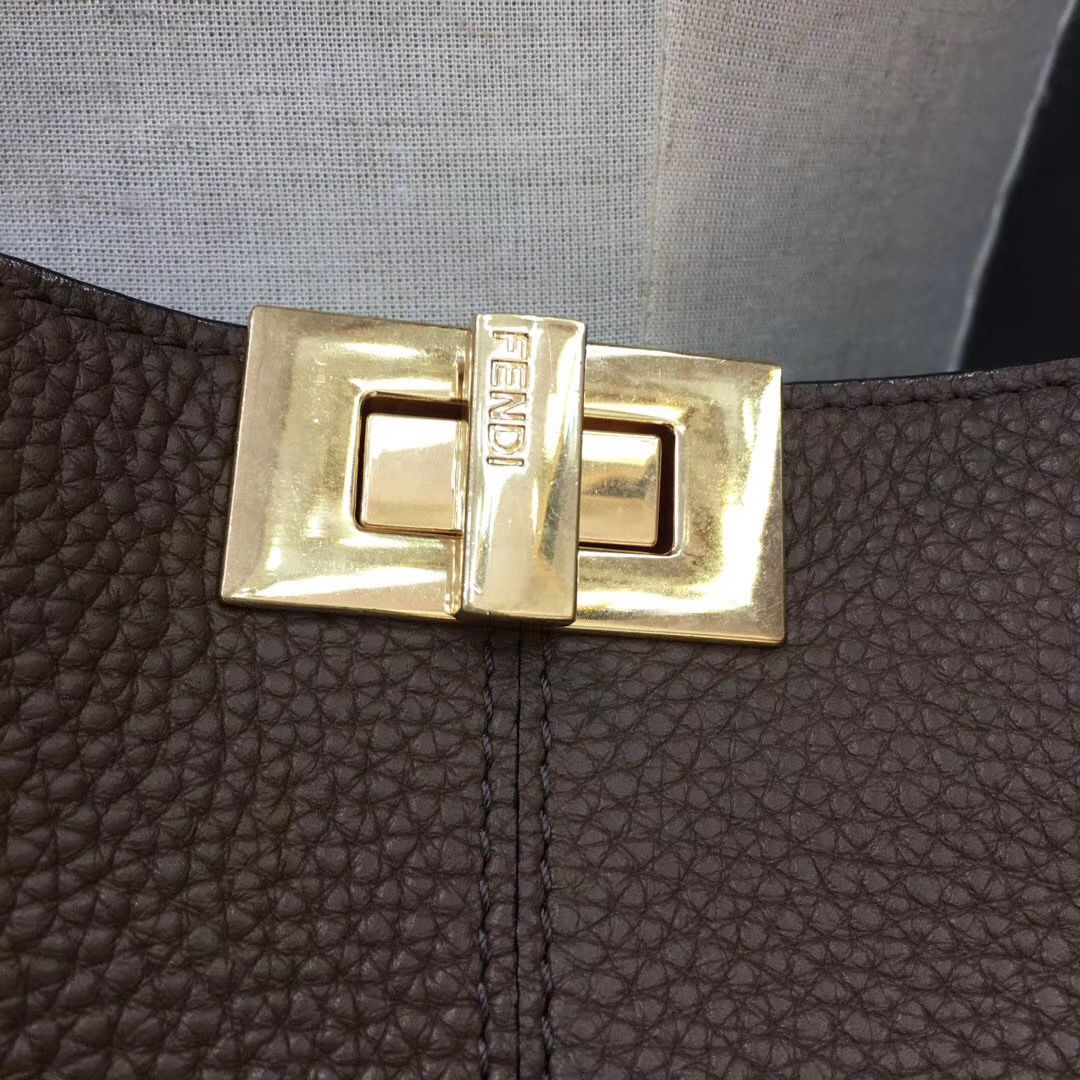 FENDI LOGO PEEK-A-BOO 30 cm