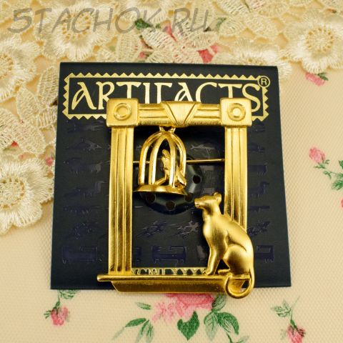 Брошь "Кошка и птичка в клетке" цвет золота (JJ США)