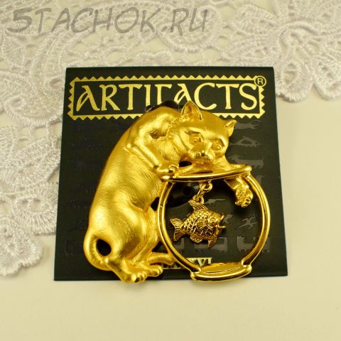 Брошь "Котик и аквариум" цвет золота (JJ США)