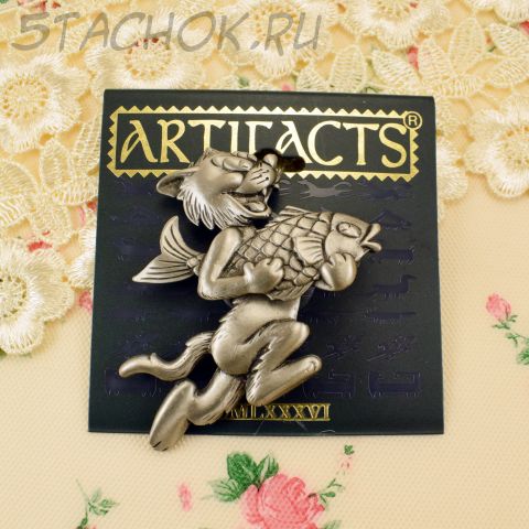 Брошь "Радостный котик с рыбкой" (JJ США)