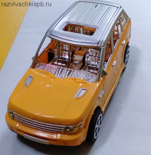 Модель машины в пакете.