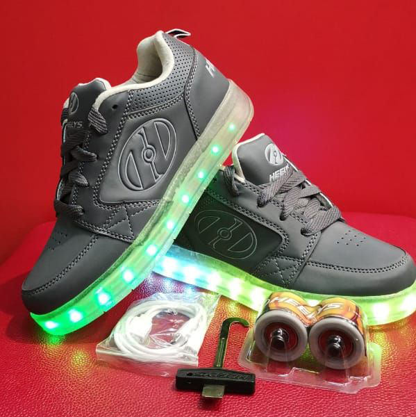 Heelys Premium 1 Lo Light Up Sneaker