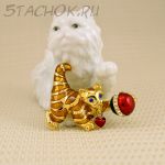 Брошь "Рыжий котенок с мячиком" (США)