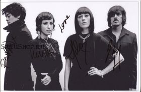 Автографы: Ladytron. Мира Аройо, Хелен Марни, Рубен Ву, Дэниел Хант