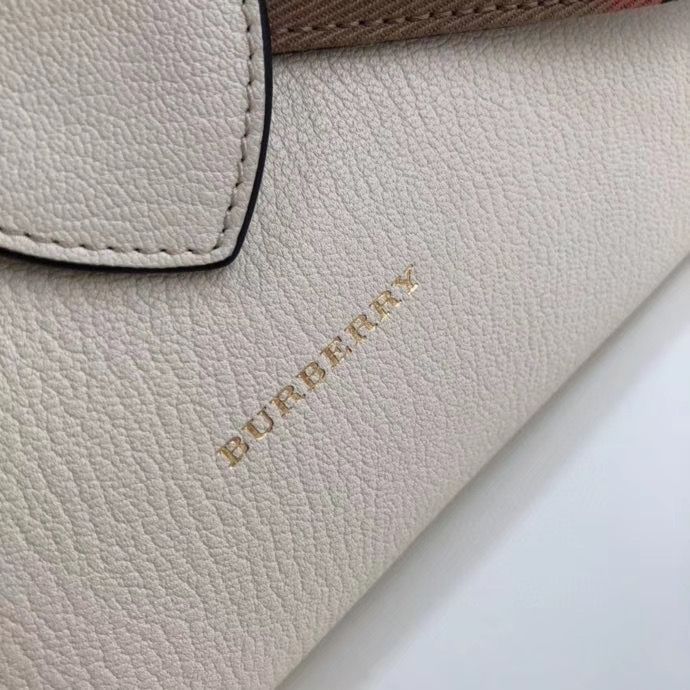 Сумка Burberry The Buckle