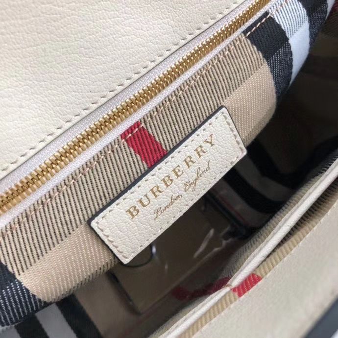Сумка Burberry The Buckle