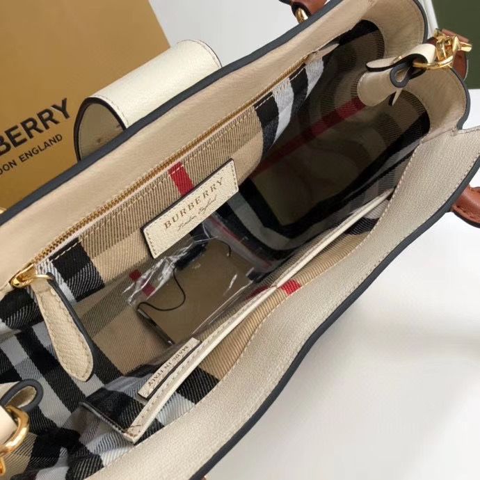 Сумка Burberry The Buckle
