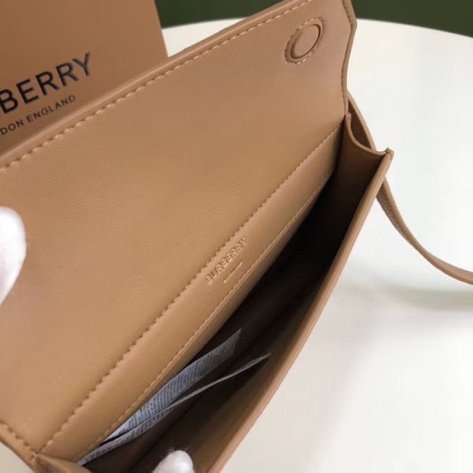 Сумка клатч  Burberry Title
