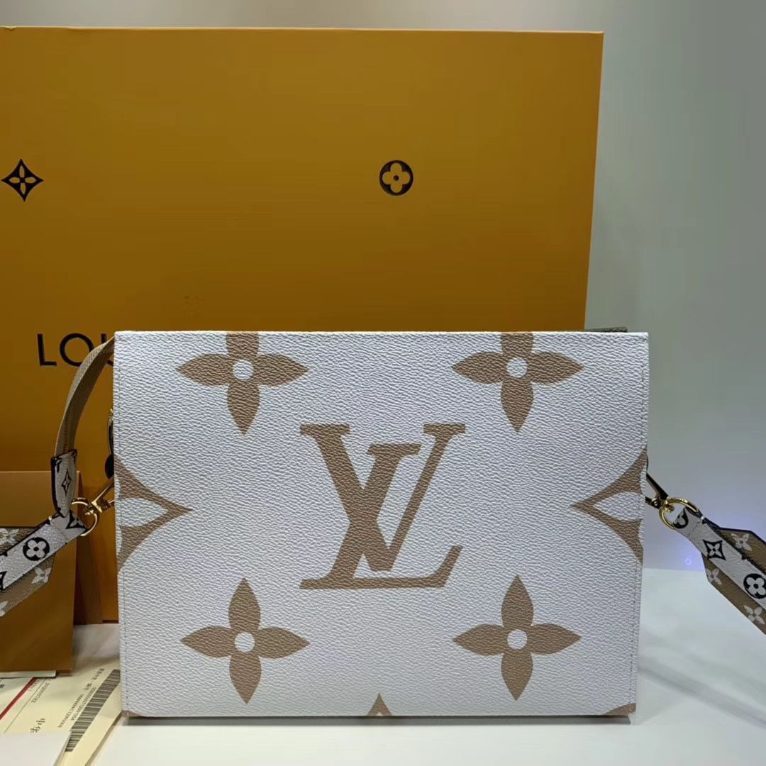 Клатч Louis Vuitton Toilet Pouch