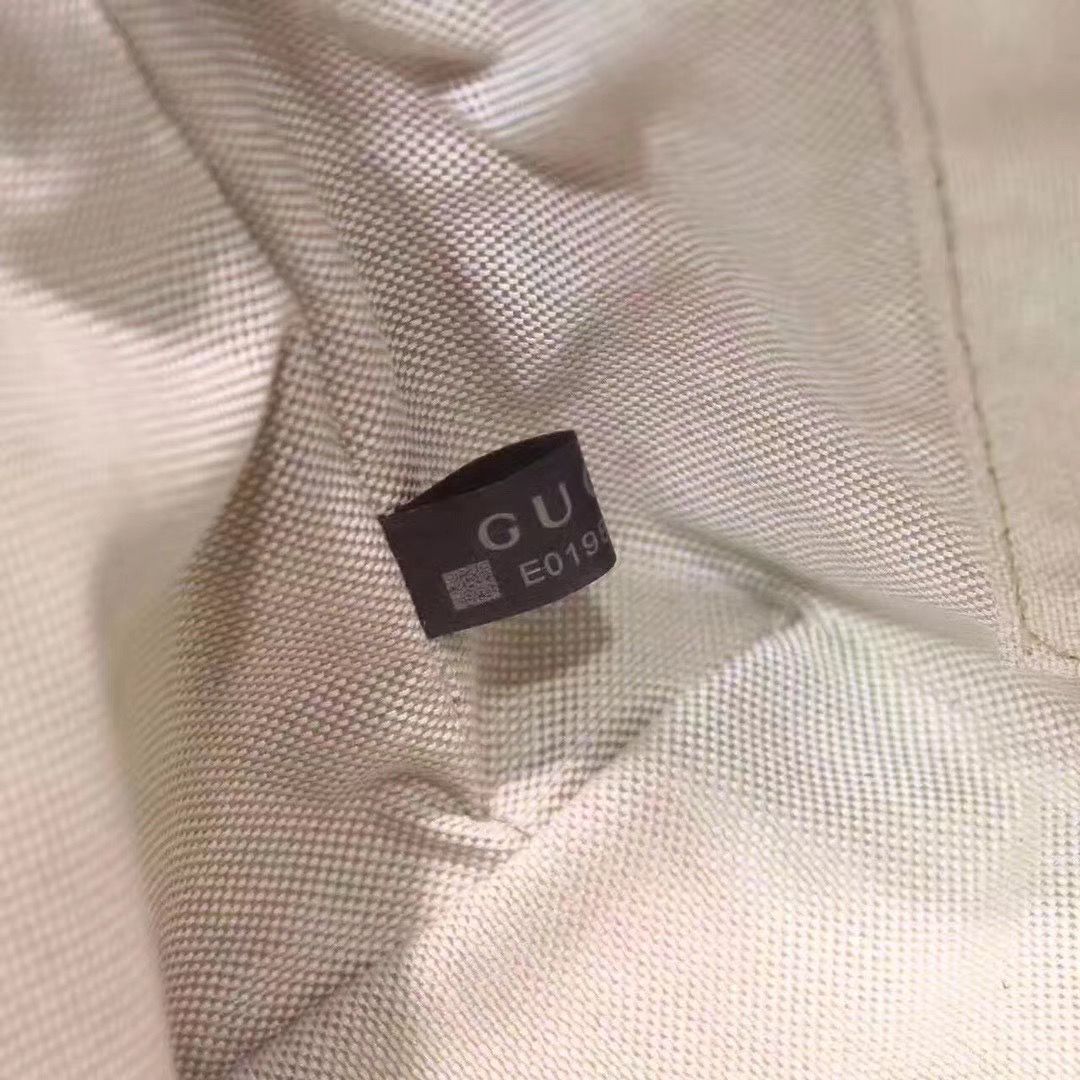 Gucci 21 x 20 x 10 cm