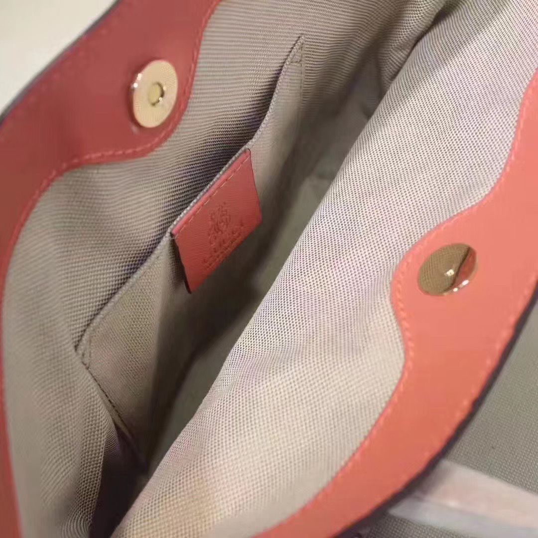 Gucci 21 x 20 x 10 cm